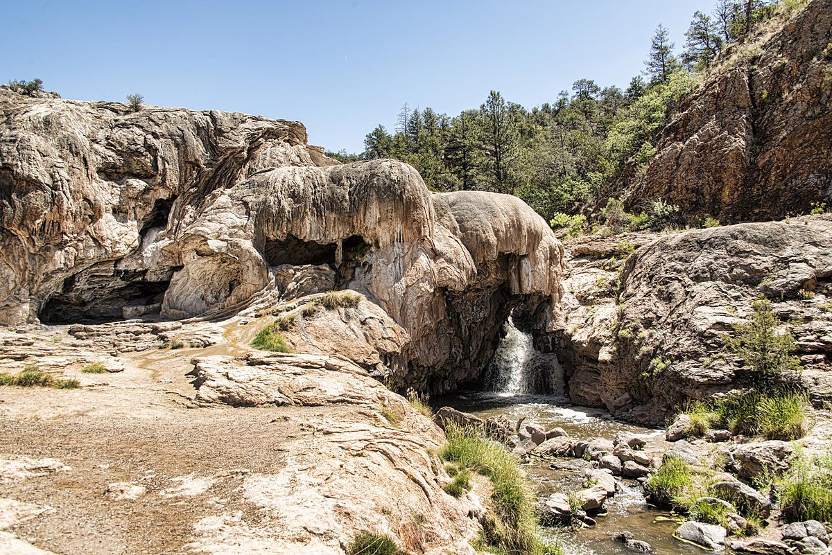 Soda Dam travertine formation over Jemez River